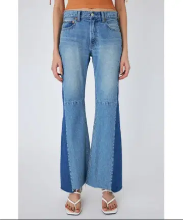 moussy LOWRISE REMAKE FLARE xs 사이즈