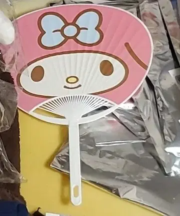 산리오 부채