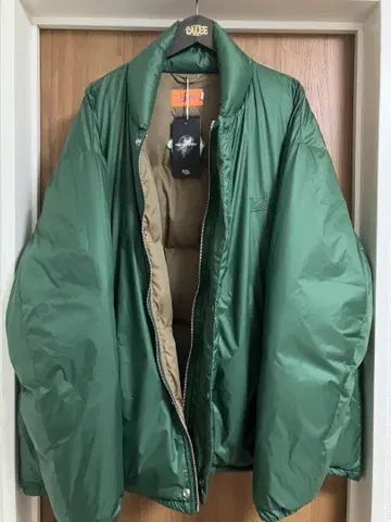 KEBOZ 그린 다운 자켓 XL 미사용