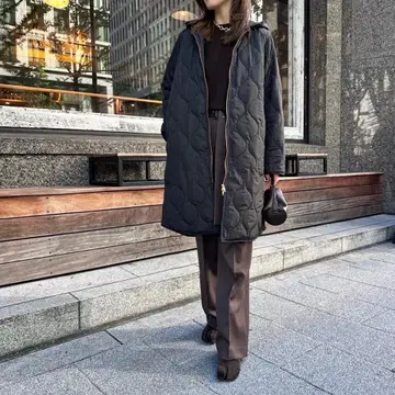 엠마 테일러 밀리터리 퀼팅 후드 코트
