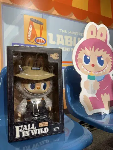 labubu FALL IN WILD 봉제 인형