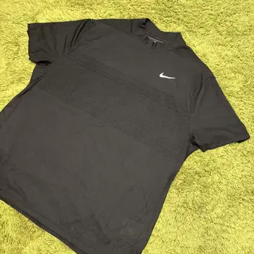 NIKE DRI FIT 타이거 우즈 모크넥 반팔 티셔츠 XL