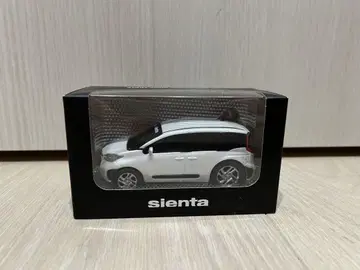 sienta 화이트 미니카