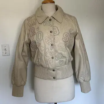 윈터지 Rocawear 자수 베이지 가죽 자켓