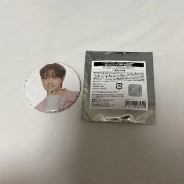 &TEAM 카페 위주 EJ 캔뱃지