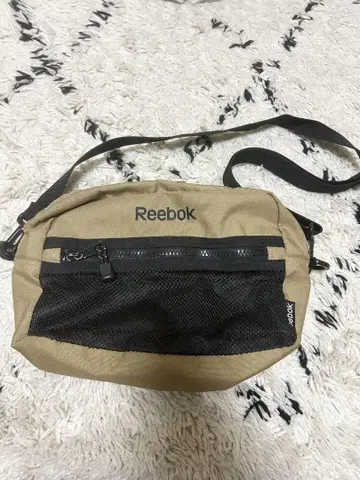 숄더 파우치 Reebok