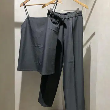 B &Y 유나이티드 애로우즈 세트 업 그레이