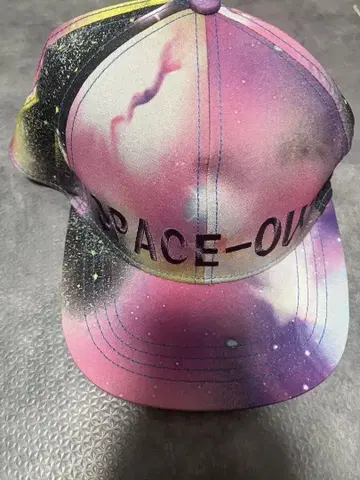 SPACE-OUT 우주 패턴 야구 모자
