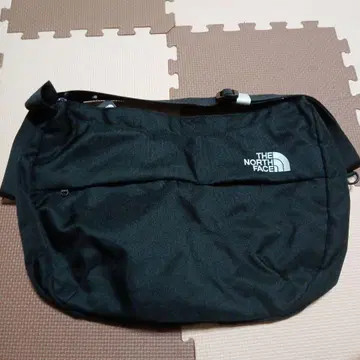 THE NORTH FACE 숄더백 블랙