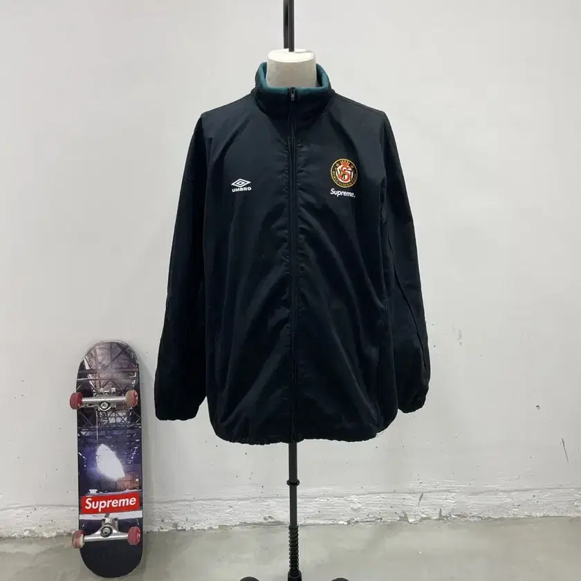 スケートボード Supreme/Umbro Track Jacket S Supreme Umbro Track Jacket (SS22) - $188