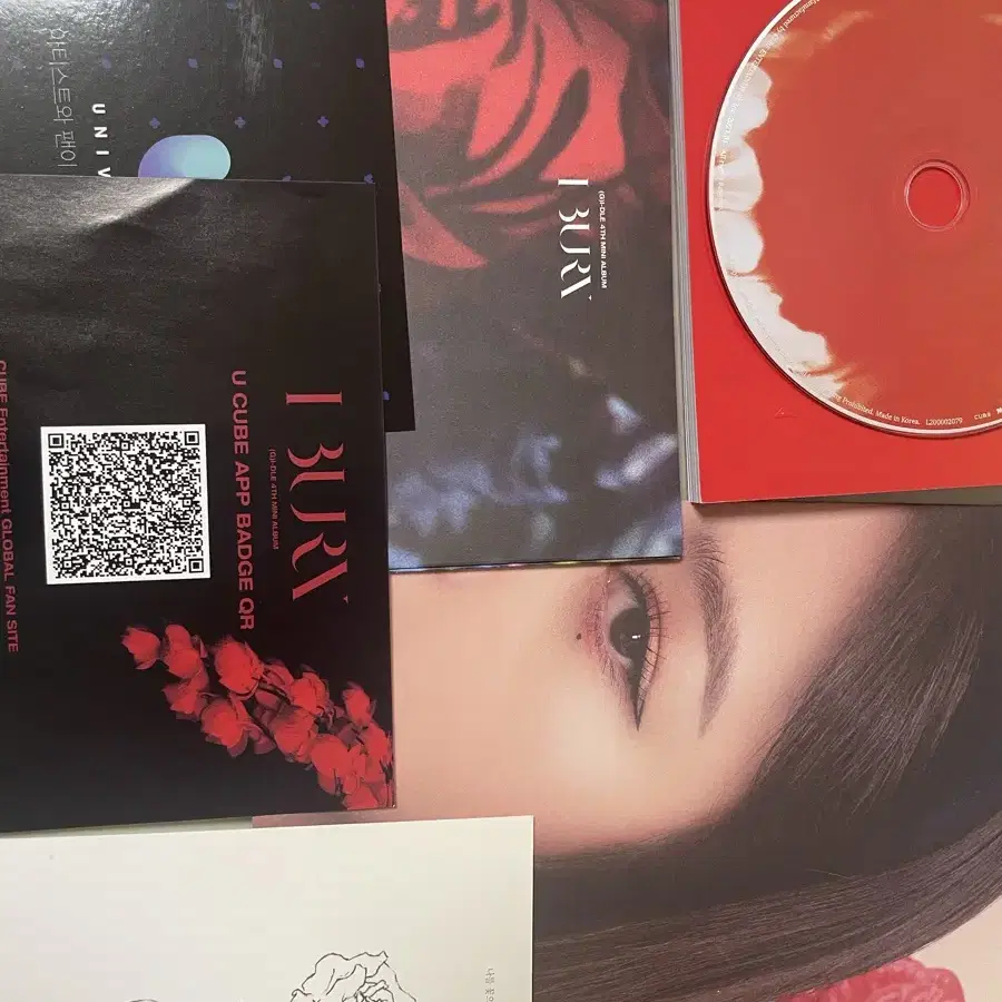 【特典完備！】(G)I-DLE I BURN ２個セット 寒ver & 花ver G)I-DLE 4th Mini Album - I BURN [ FLOWER ver. ] CD + Booklet