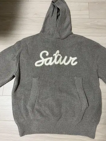 SATUR Applique Logo Hooded Knit 니트 후드티