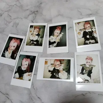 MEJIBRAY 코이치 폴라로이드