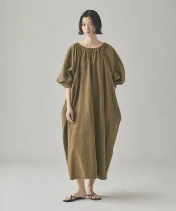 캘런솔로지 코튼 린넨 돌먼 원피스