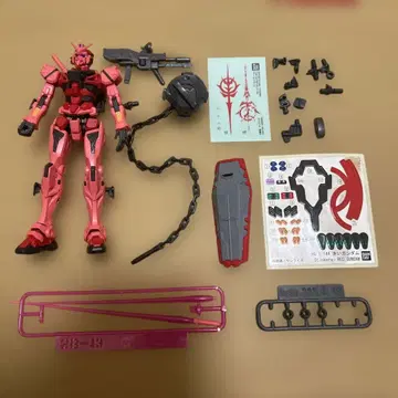 [조립 완료] HG 빨간색 건담 조립 완료