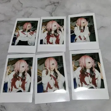 MEJIBRAY 코이치 폴라로이드