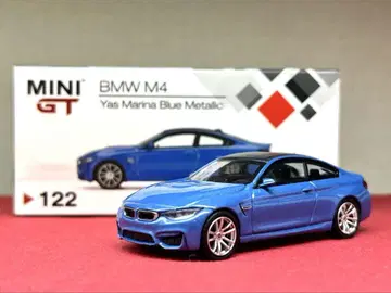 MINI GT BMW M4 F82