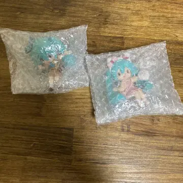 하츠네 미쿠 조코노세 미니 피규어 (2종)