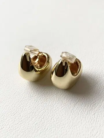 CELERI C CLIP ON EARRING 두지엠 클라세 골드