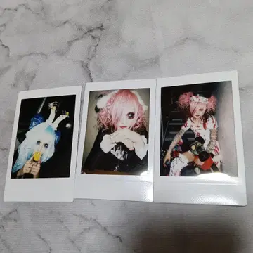MEJIBRAY 코이치 폴라로이드