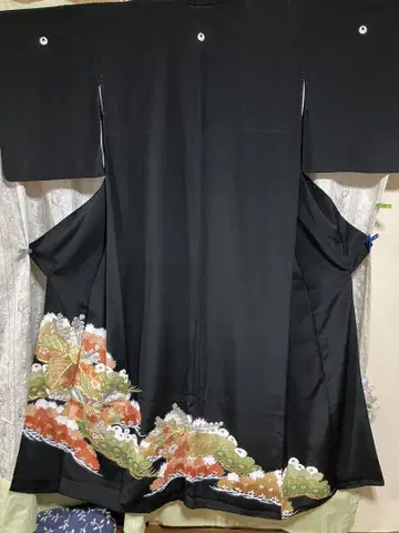 블랙 전통 예복 기모노 꽃무늬 자수 기모노