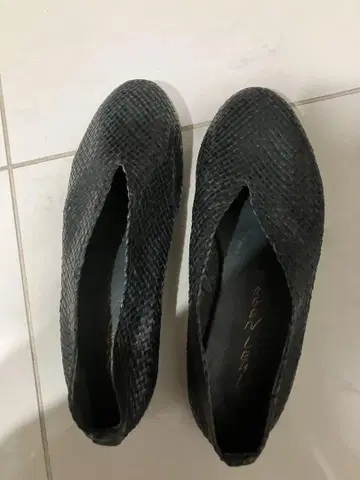 요간 레인 블랙 뜨개질 디자인 로퍼 23.5cm