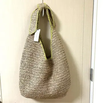 10/29 가격 인하 앤솔로지 폴로 숄더백 베이지/라임 그린