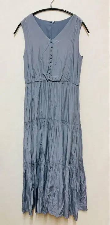 아나텔리어 티어드 슬리브리스 롱 원피스