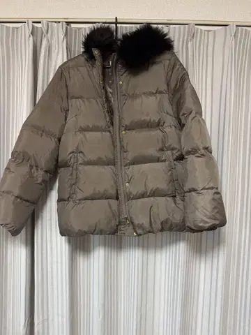 후드 부착 다운 자켓 브라운