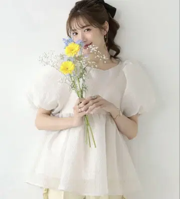 Meraki.메라키, 부푼 자카드 퍼프 슬리브 블라우스, 화이트/블랙