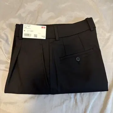 유니클로 UNIQLO 턱 와이드 팬츠 블랙 사이즈 M