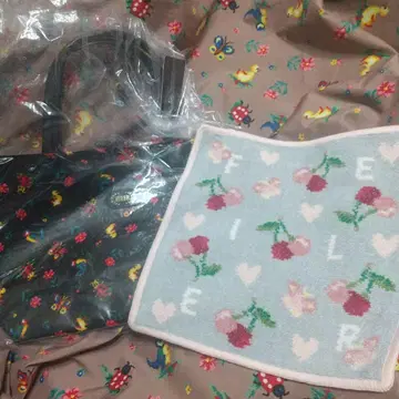 새상품 B품 페이러 하이디 백 비닐 손수건