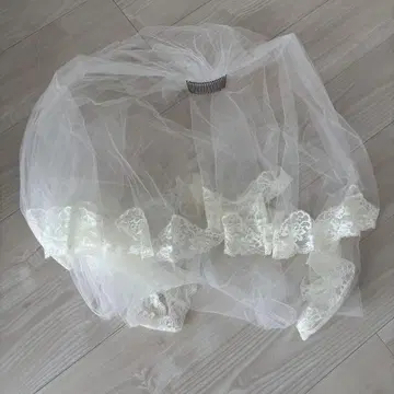 화이트 웨딩 베일 레이스 트림 포함