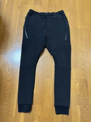 칸비오 조거 팬츠 블랙 새상품급입니다.