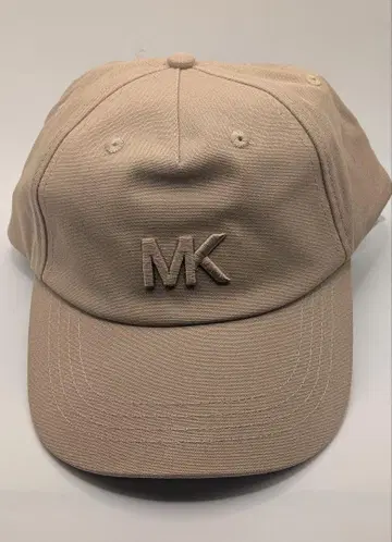 마이클코어스 베이지 MK 로고 캡