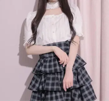 pium 초커 프릴 도리 블라우스 화이트
