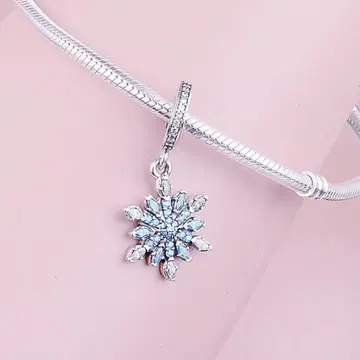 Snowflake Charm 눈송이 반짝반짝 판도라 참