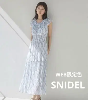 새상품 SNIDEL 스나이델 Sustainable 프린트 플리츠 원피스