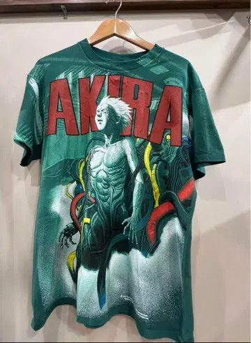 434 XL AKIRA 그래픽 티셔츠 테츠오