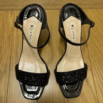 D.JANA 블랙 글리터 샌들