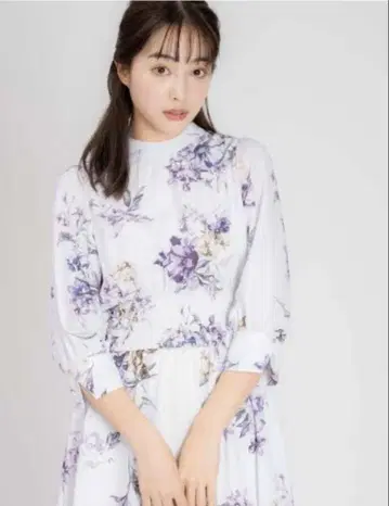 노엘라 플라워 티어드 원피스 (라벤더 M 사이즈)