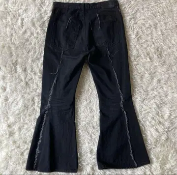 블랙 프린지 부츠 컷 데님