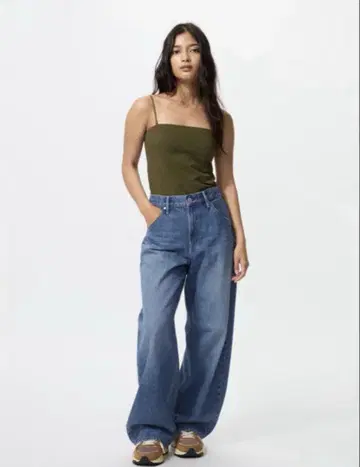 택 포함 미사용품 유니클로 UNIQLO 배기 커브 청바지 32