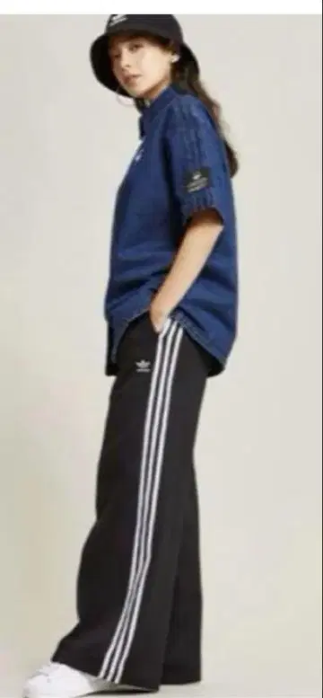 아디다스 PRIME BLUE 와이드 팬츠 M 사이즈