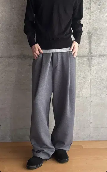 네온사인 와이드 테크 슬랙스