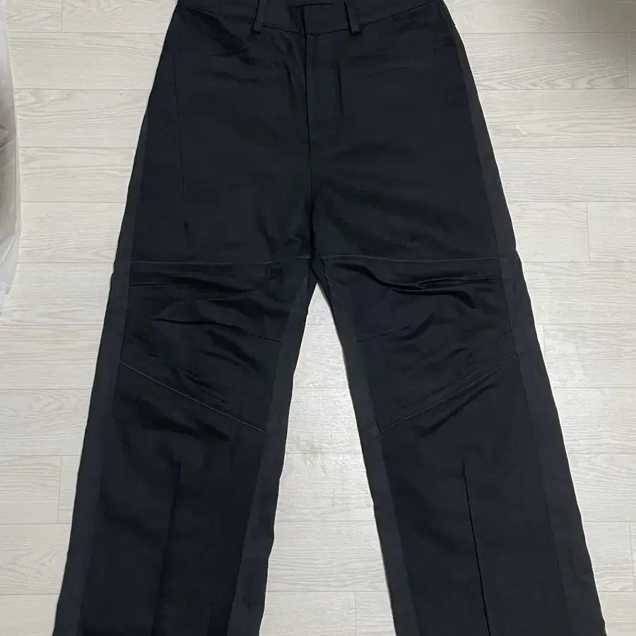 XLIM | 엑슬림 [L] XLIM EP.6 04 Trousers on Bunjang Global Site.