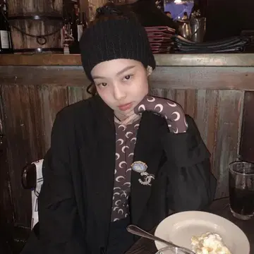 BLACKPINK 제니 착용 MARINE SERRE 상의