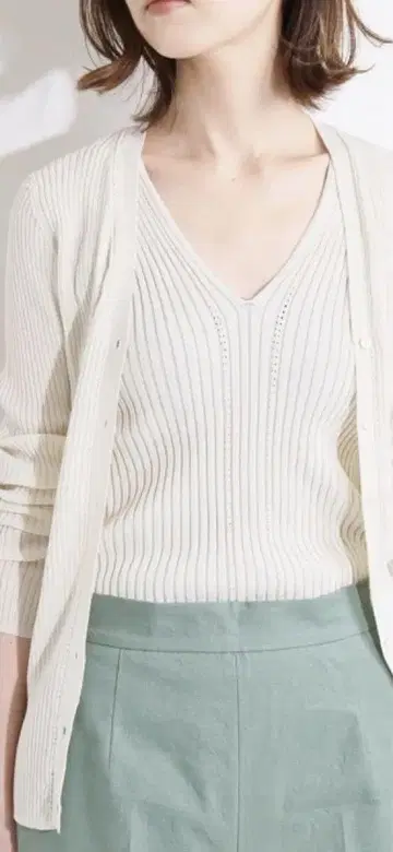 IENA LA BOUCLE DALLAS V넥 가디건 이에나 2