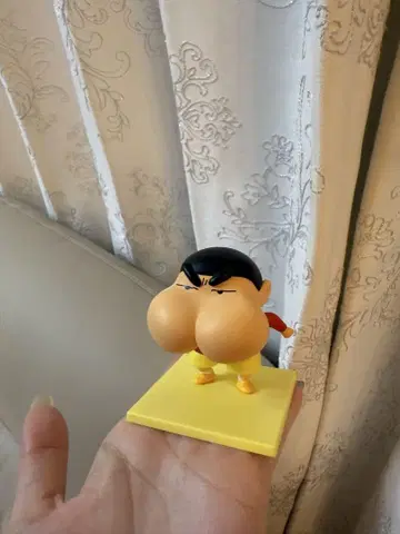 크레용 신짱 피규어