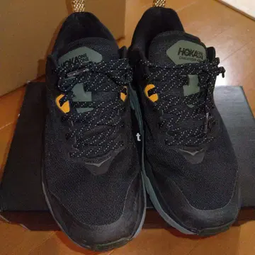 HOKA ONE ONE CHALLENGER 블랙